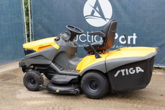 Stiga TNSE 122 Hydro Petrol Ride-on Mower 13.4kW 2021 Stiga TNSE 122 Hydro 2021 2 image 3