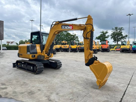 Crawler excavator XCMG XE60DA Diesel 35.9kW 2022 XE60DA 2022 2 Crawler Excavators image 3