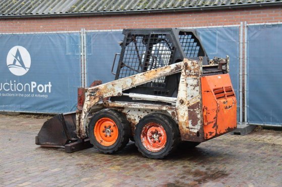 Skid steer loader Bobcat 543 Diesel 543 2 Wheel Loaders image 3