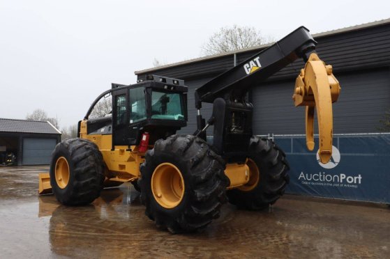 Wheel logger Caterpillar 545C Diesel 2014 545C 2014 2 Wheeled Excavators image 3