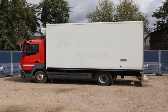 Refrigerated truck Mercedes-Benz Atego Diesel 177hp 2014 Mercedes-Benz Atego 2014 2 Refrigerated vans image 3