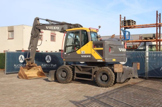 Wheel excavator Volvo EWR150E Diesel 105kW 2019 EWR150E 2019 2 Wheeled Excavators image 3