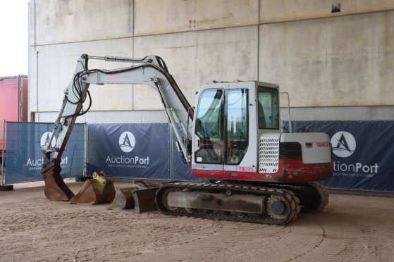 Crawler excavator Takeuchi TB175 Diesel 43kW 2011 TB175 2011 2 Crawler Excavators image 3
