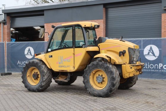 New Holland LM 410 Diesel Telehandler 2000 LM 410 2000 2 image 3