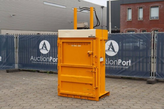 Vertical baler Bramidan B16 Electric 2007 Bramidan B 16 2007 2 image 3