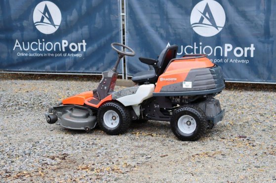 Zitmaaier Husqvarna R422Ts AWD Benzine 2014 R422Ts AWD 2014 2 image 3