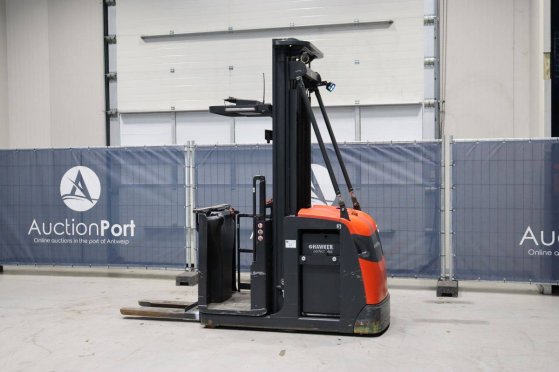 Linde V10-02 Electric Reach Truck 800kg 5.4m 2019 9996 2019 2 image 3