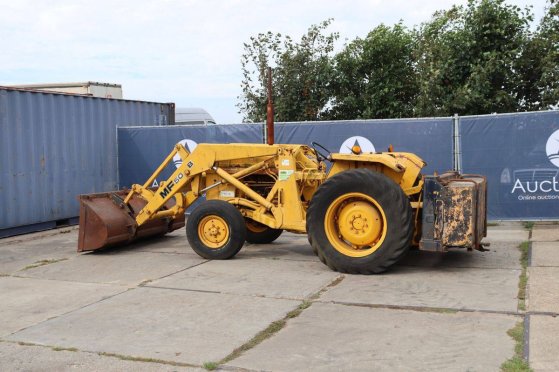 Massey Ferguson MF50B Diesel 69hp Tractor with front loader 1985 Massey Ferguson MF50B 1985 2 image 3