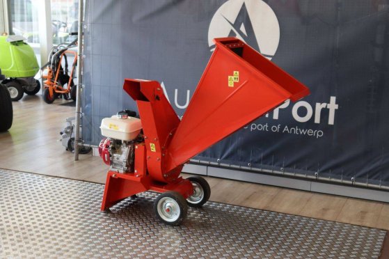 Caravaggi BIO 90 Petrol Wood Chipper 2021 New Caravaggi BIO 90 2021 1 image 3