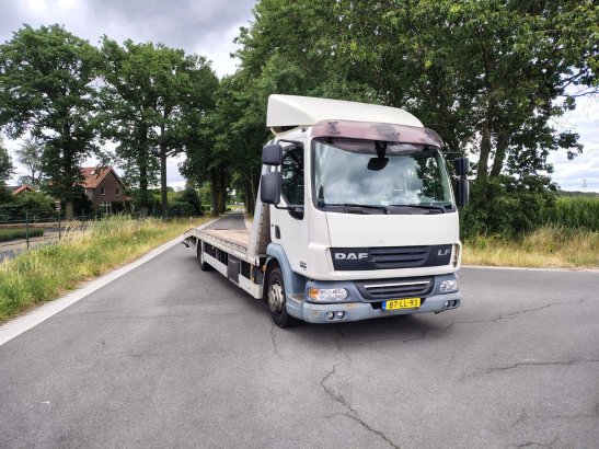 Machine transporter DAF FA LF45G12 Diesel 220hp 2007 FA LF45G12 2007 2 Flatbed open trailers image 3