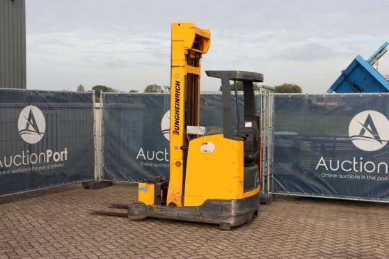 Jungheinrich ETV 214 Electric Reach Truck 1400kg 7.1m ETV 214 2 image 3