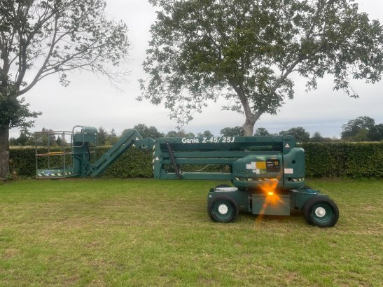 Genie Z-45/25J Articulated Boom Lift Electric+Diesel 15.8m 2001 Z-45/25J 2001 2 image 3
