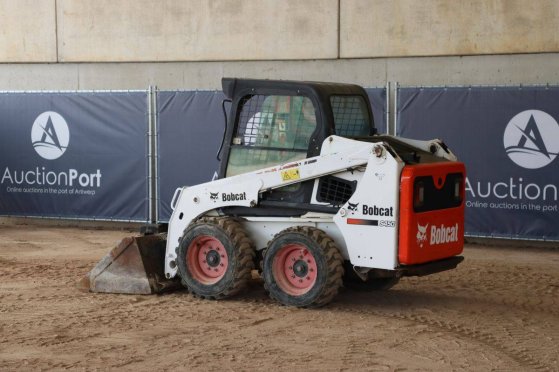 Skid steer loader Bobcat S450 Diesel 35.9kW 2015 7333 2015 2 Wheel Loaders image 3