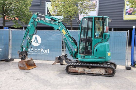 Crawler excavator Yanmar VIO38-U Diesel 20.7kW 2015 844 2015 2 Crawler Excavators image 3