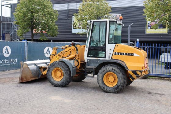 Liebherr 509 Speeder Diesel Wheel Loader 54kW 2005 509 Speeder 2005 2 Wheel Loaders image 3