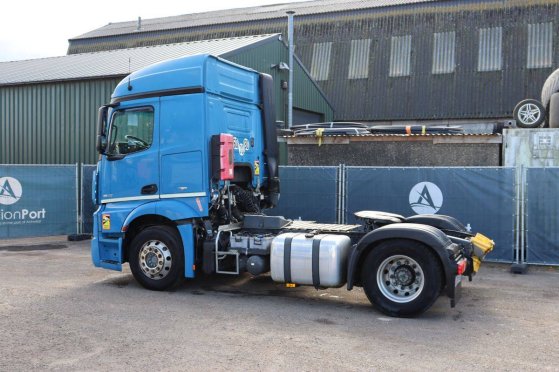 Tractor unit Mercedes-Benz Actros 963-4-A Diesel 428 hp 2016 Mercedes-Benz Actros 963-4-A 2016 2 image 3