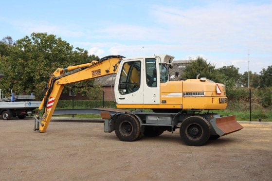Wheel excavator Liebherr A316 Litronic Diesel 86kW 2005 6665 2005 2 Wheeled Excavators image 3