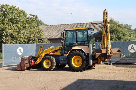 MF 860 Diesel backhoe loader MF 860 2004 2 image 3