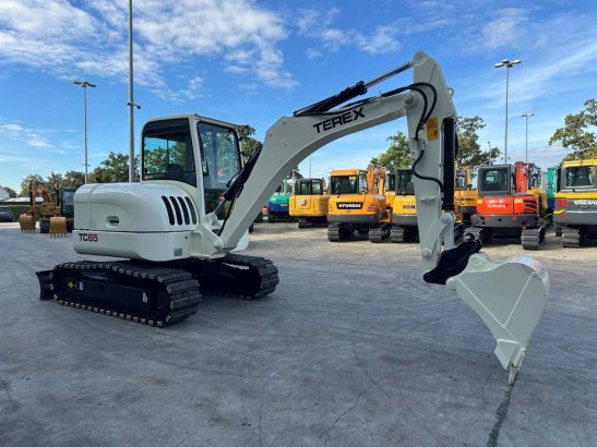 Midi excavator Terex TC65 Diesel 2011 TC65 2011 2 Crawler Excavators image 3