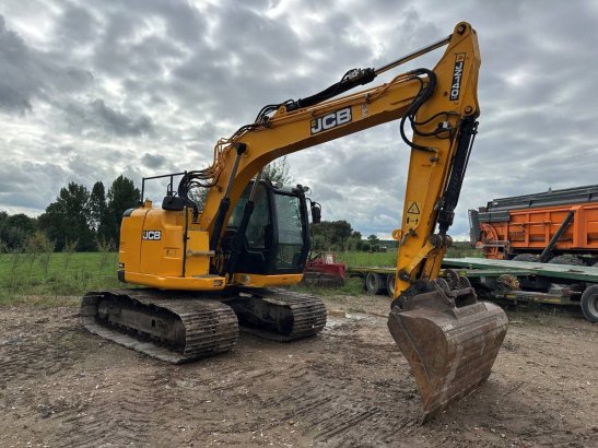 Crawler excavator JCB JZ140 LC Diesel 2016 JZ 140 LC 2016 2 Crawler Excavators image 3