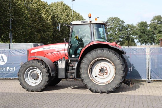 Tractor Massey Ferguson 6490 Dyna-6 Diesel 175hp 2008 Massey Ferguson 6490 Dyna-6 2008 2 image 18