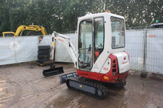 Mini excavator Takeuchi TB216 Diesel 11.5kW 2016 TB216 2016 2 image 18