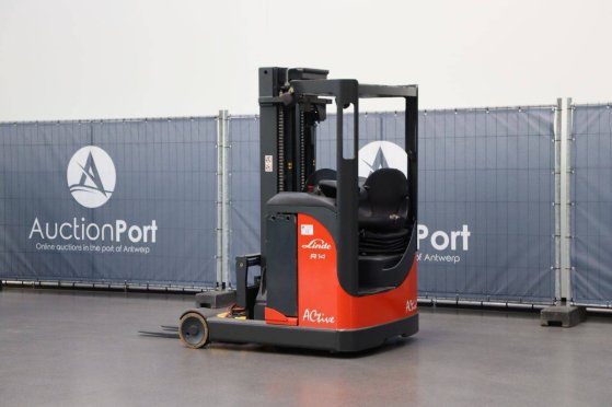 Linde R14 Electric Reach Truck 1400kg 5.09m 2005 R14 2005 2 image 3