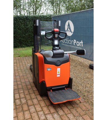 Toyota SPE200DN Electric Stacker 2000kg 2.1m 2020 SPE200DN 2020 2 image 3