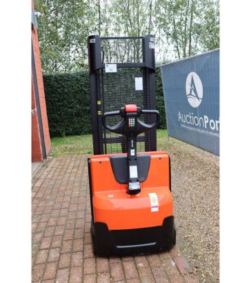 Stacker Toyota SWE120L Electric 1200kg 2.9m 2019 SWE120L 2019 2 image 3