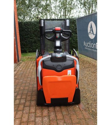 Toyota SPE200D Electric Stacker 2000kg 2.1m 2018 SPE200D 2018 2 image 18
