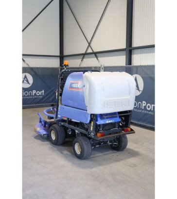 Iseki SF240 Diesel Ride-on Mower 2013 Iseki SF240 2013 2 image 4