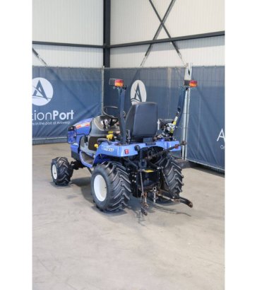 Compact Tractor Iseki TXG 237 Hydrostatic 2014 Iseki TXG 237 2014 2 image 4