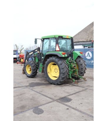 John Deere 6100 Diesel Tractor 106 hp 2013 with front loader John Deere 6100 2013 2 image 4