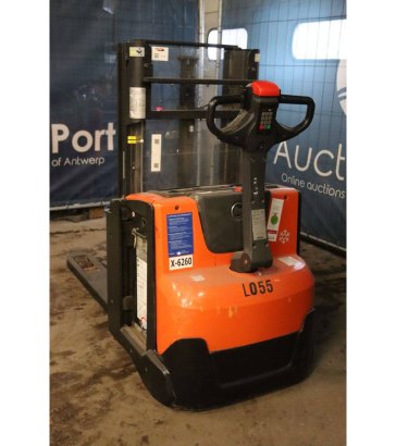 Stacker BT SWE200D Electric 2000kg 2013 BT SWE200D 2013 2 image 4