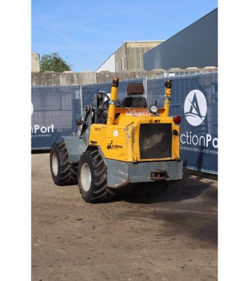 Articulated loader Giant V451T Diesel 45hp 2005 Giant V451T 2005 2 Wheel Loaders image 4