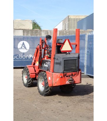 Articulated loader Fuchs F950H Diesel 19.8kW 2002 Fuchs F950H 2002 2 Wheel Loaders image 4