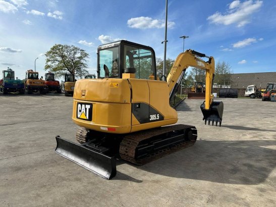 Midi excavator Caterpillar 305.5 Diesel 2013 305.5 2013 2 image 4