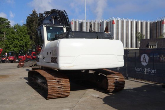 Hidromek HMK220LC3B Crawler Excavator Diesel 128kW 2017 Hidromek HMK220LC3B 2017 2 Crawler Excavators image 4