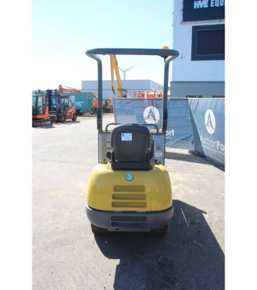 Tracked dumper Neuson TD15 Diesel Neuson TD15 2 Tracked Dumpers image 4