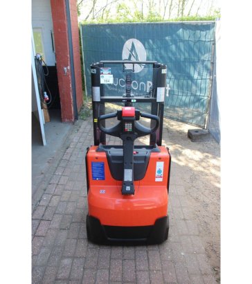 Toyota SWE200D Electric Stacker 2000kg 2.1m 2023 SWE200D 2023 2 image 4