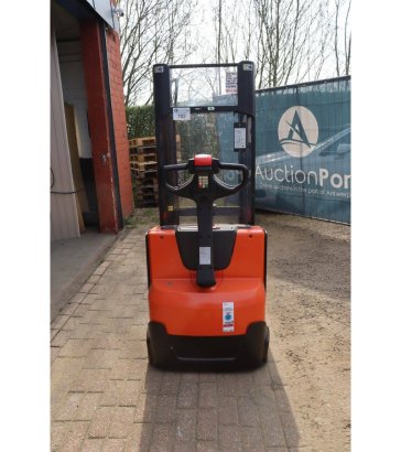 Stacker BT SWE-140L Electric 1400kg 2.65m 2015 BT SWE-140L 2015 2 image 4
