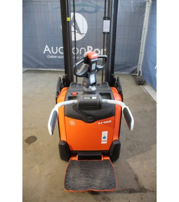 Toyota SPE120 Electric Stacker 1200kg 3.7m 2020 SPE120 2020 2 image 4