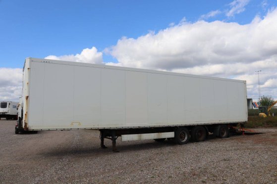 Closed Semi-Trailer Krone SD 41000kg 2010 9357 2010 2 Box semi-trailers image 4