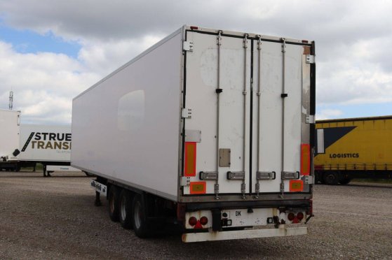 Closed Semi-Trailer Krone SD 39000kg 2009 9357 2009 2 Box semi-trailers image 4