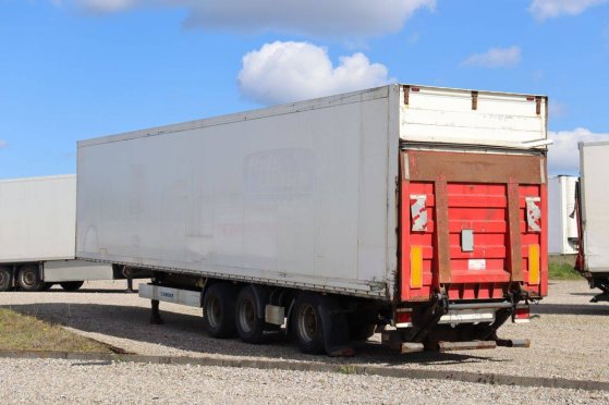 Closed Semi-Trailer Krone SD 41000kg 2010 9357 2010 2 Box semi-trailers image 4