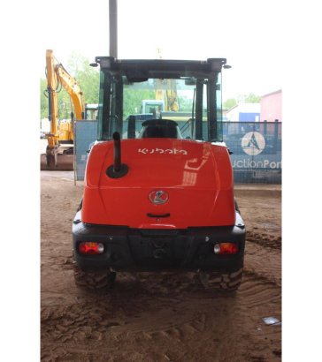 Kubota R090 Diesel Wheel Loader 2023 R090 2023 2 Wheel Loaders image 4