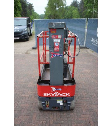 Skyjack SJ12 Electric Mast Lift Skyjack SJ12 2 image 4