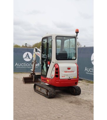 Crawler excavator Takeuchi TB216 Diesel 2019 TB216 2019 2 Crawler Excavators image 4
