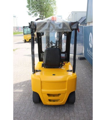 Hyundai 20B-7 Electric Forklift 1745kg 4.7m 2011 20B-7 2011 2 Forklift image 4