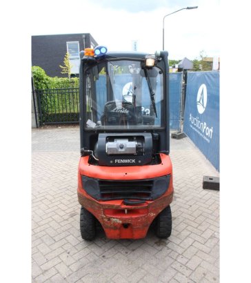 Forklift Fenwick-Linde H20T-01 LPG 2000kg 4.5m 2012 Fenwick-Linde H20T-01 2012 2 Forklift image 4